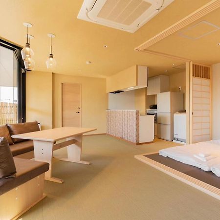 東瀛stays 6階 ゆったり庭付きワンフロア部屋 أوساكا المظهر الخارجي الصورة