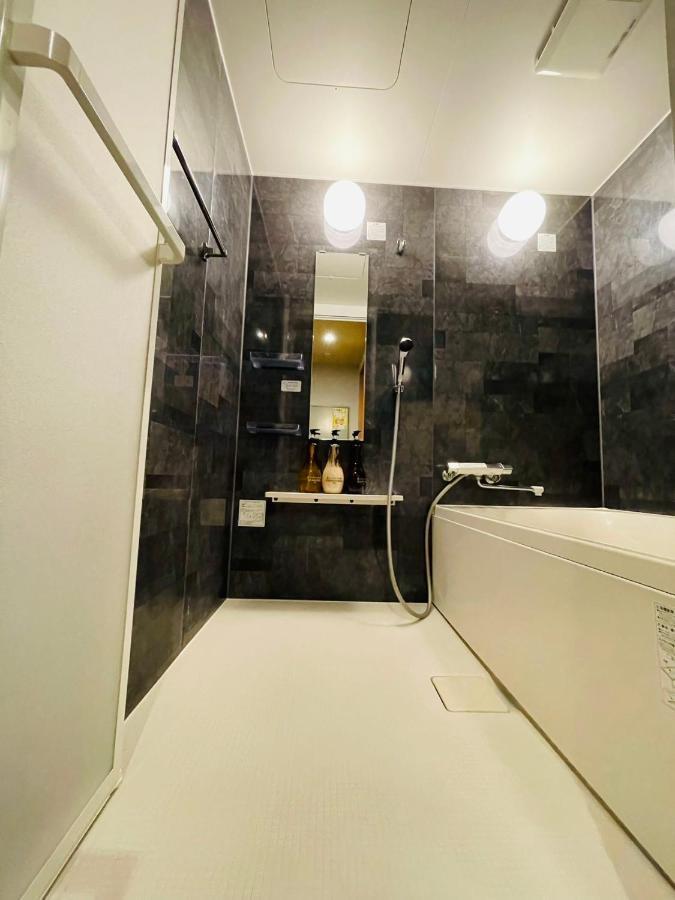 東瀛stays 6階 ゆったり庭付きワンフロア部屋 أوساكا المظهر الخارجي الصورة